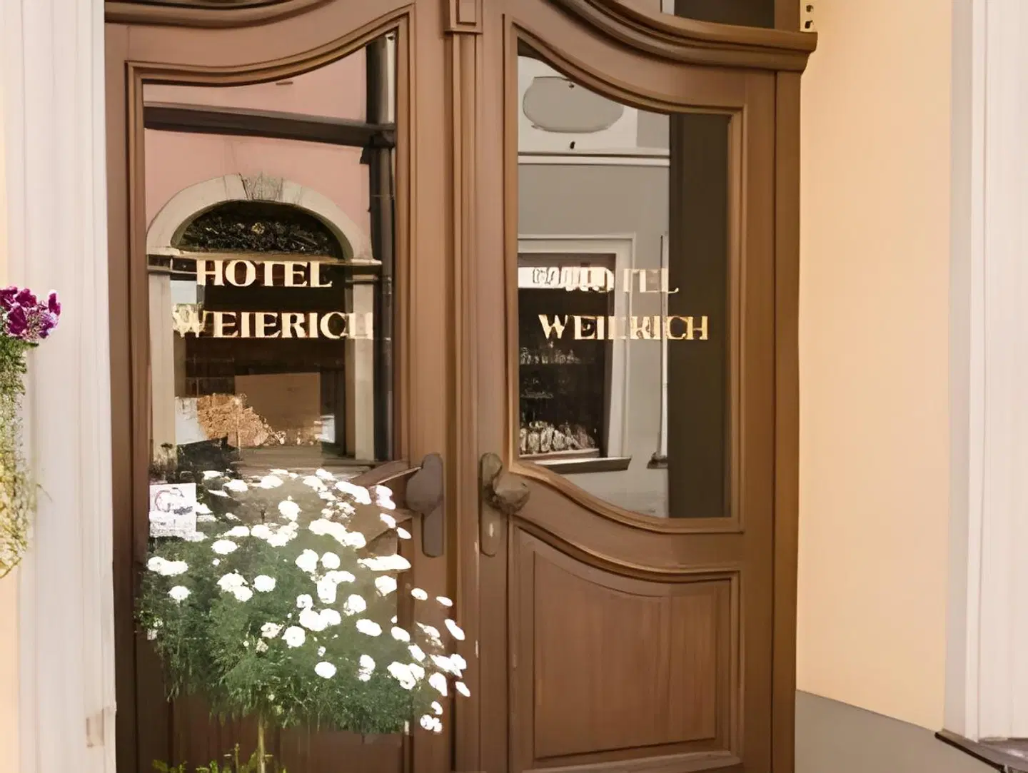Weierich LOUNGE_LOBBY