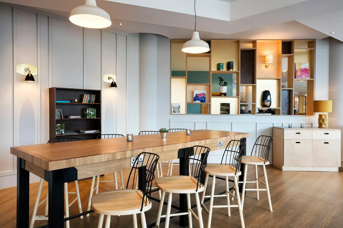 Jurys Inn Liverpool Bar