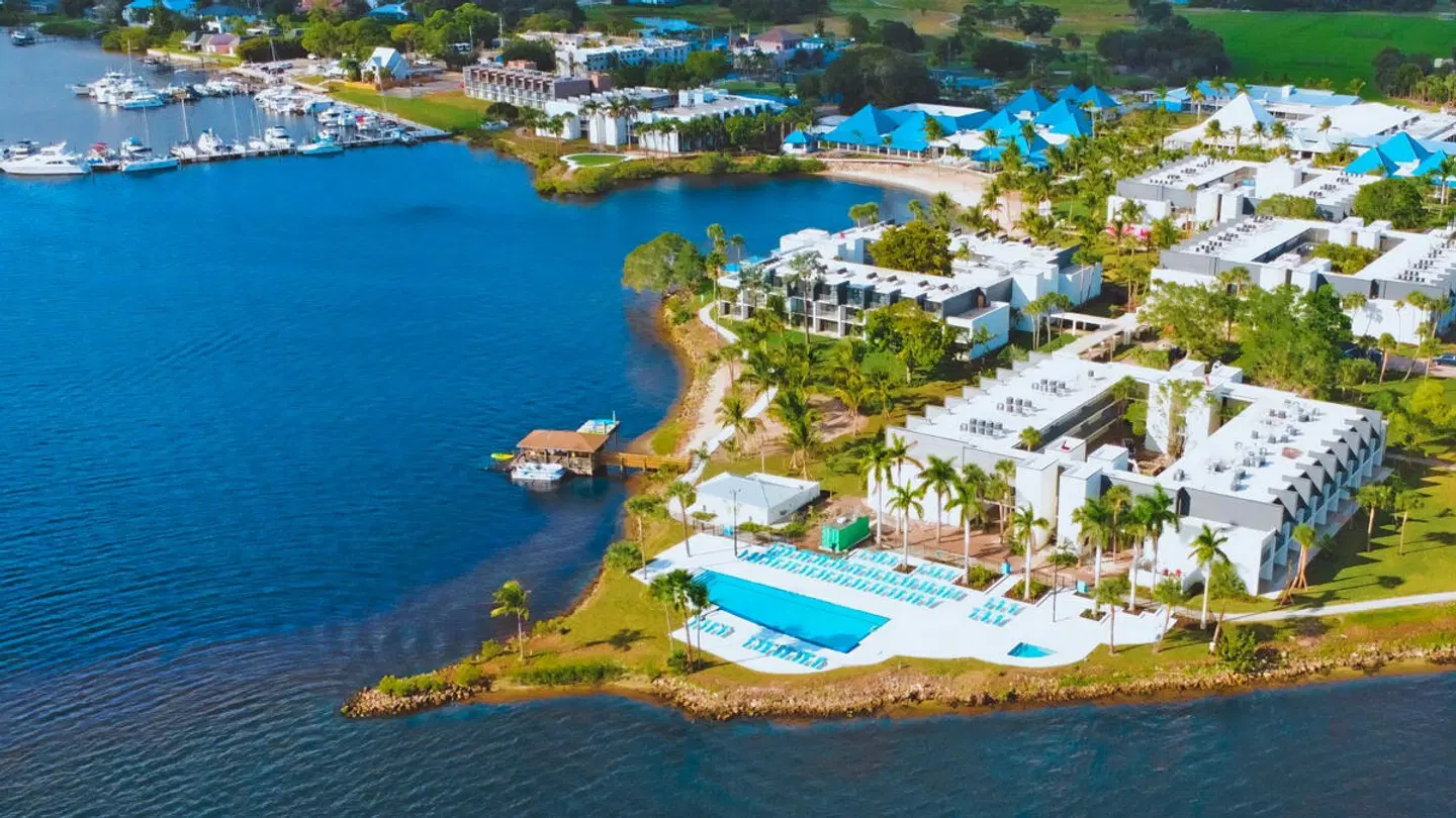 Voco Sandpiper - All Inclusive Resort OUTDOOR_POOL