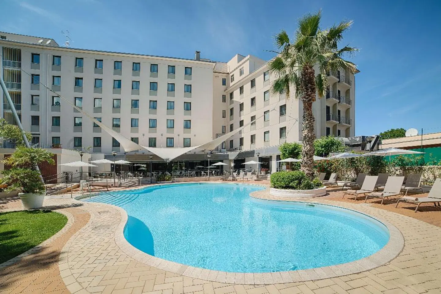 NH Palermo OUTDOOR_POOL