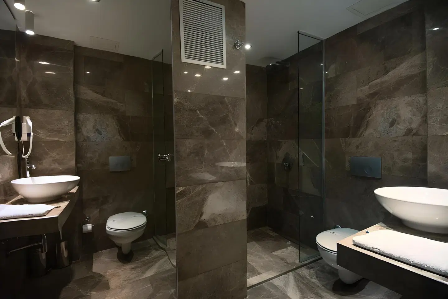 GK Regency Suites Badezimmer