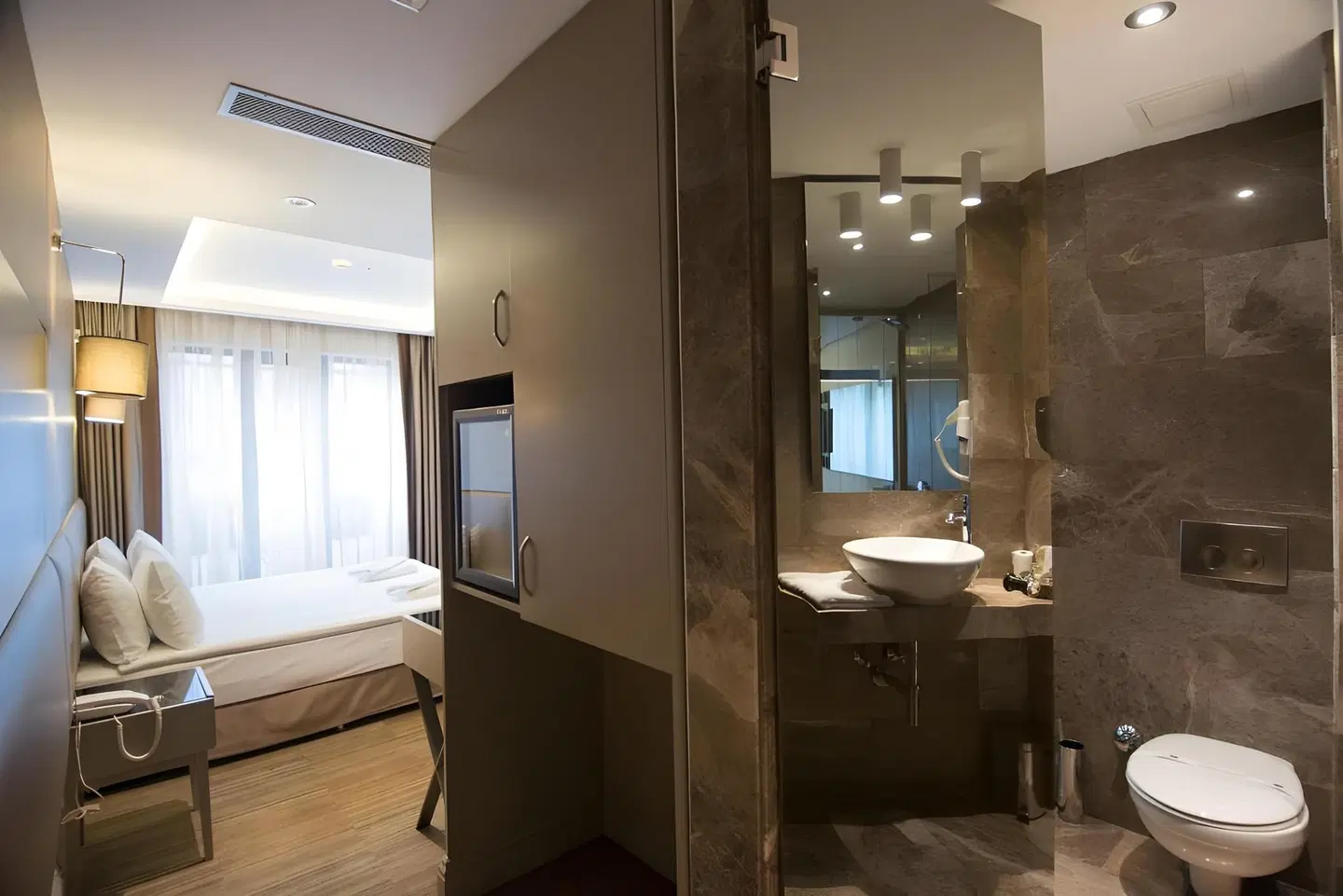 GK Regency Suites ROOM_EXAMPLE
