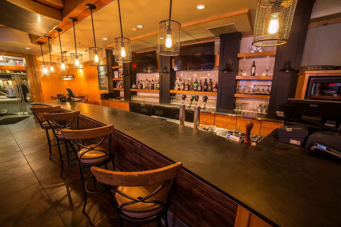 Prestige Hudson Bay Lodge Bar