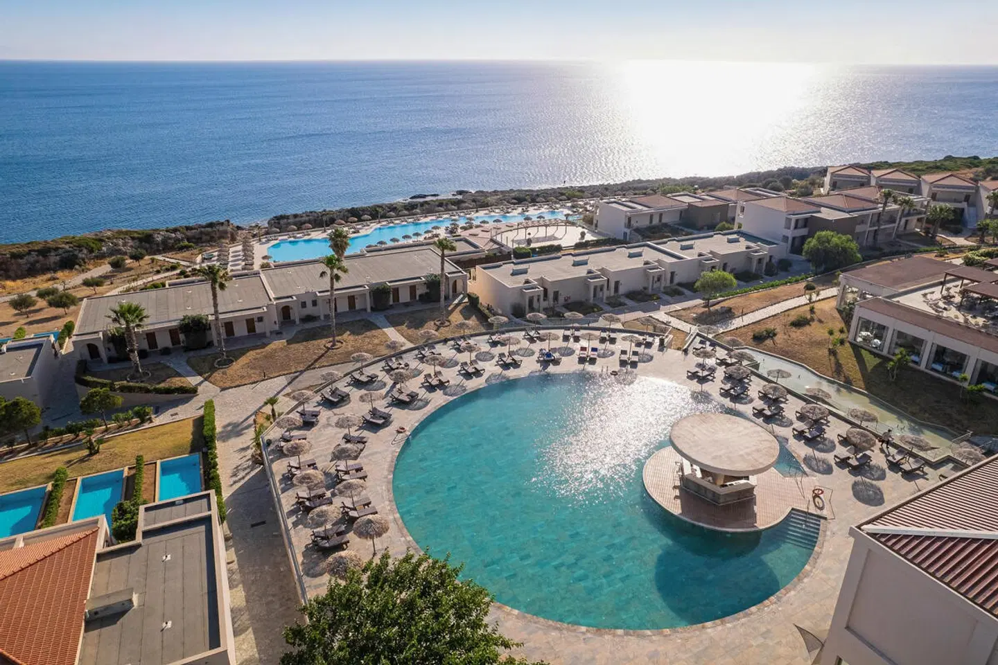 Kresten Royal Euphoria Resort OUTDOOR_POOL