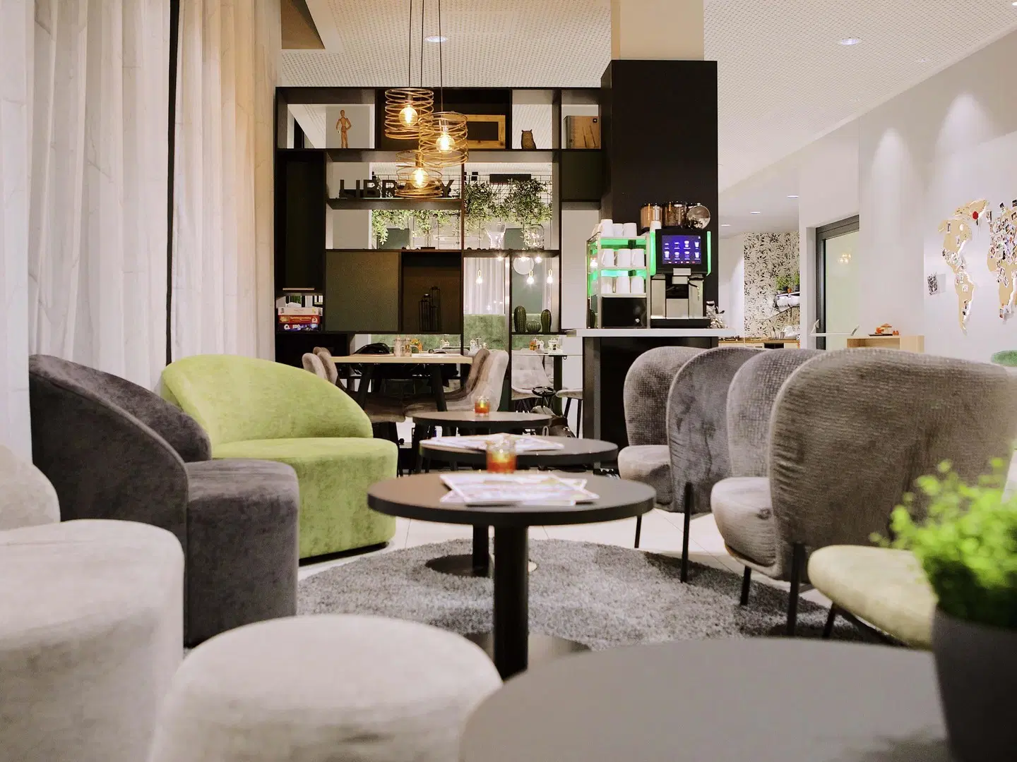 Aparthotel Adagio Access Freiburg Bar
