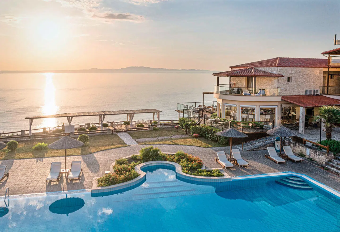 Blue Bay OUTDOOR_POOL