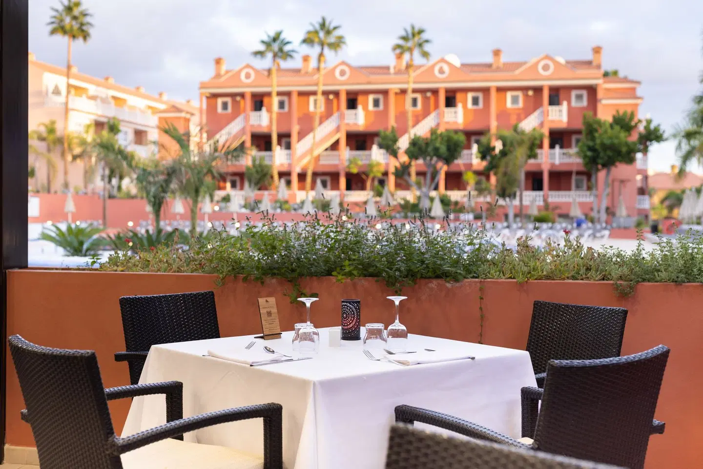 El Duque TERRACE