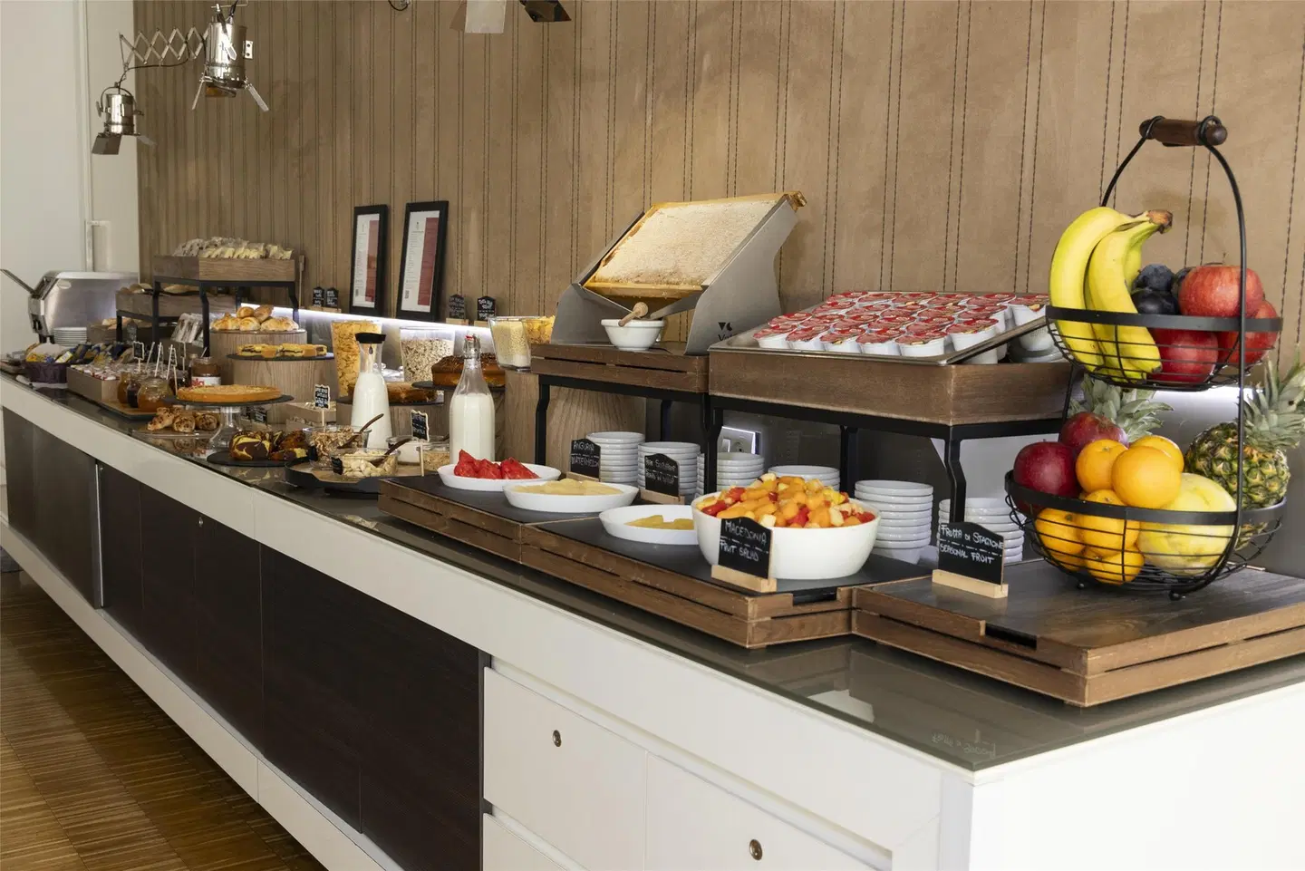 Best Western Premier CHC Airport Restaurant