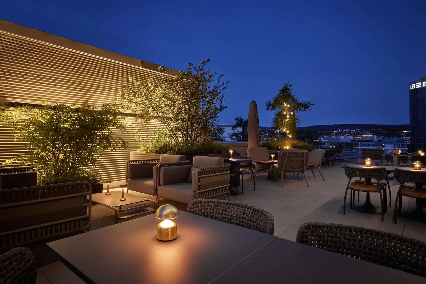 Adina Apartment Hotel Stuttgart Terrasse