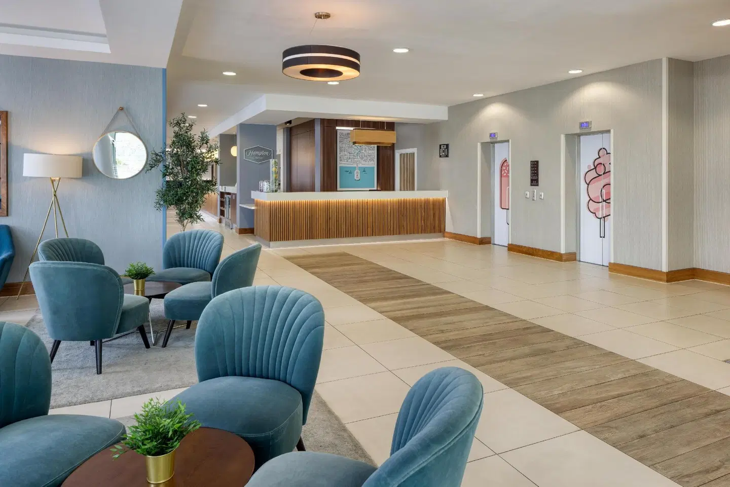 Hampton by Hilton Bournemouth LOUNGE_LOBBY