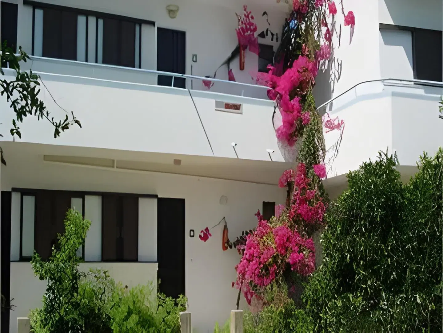 Yiannis Yard Studios & Apartments EXTERIOR