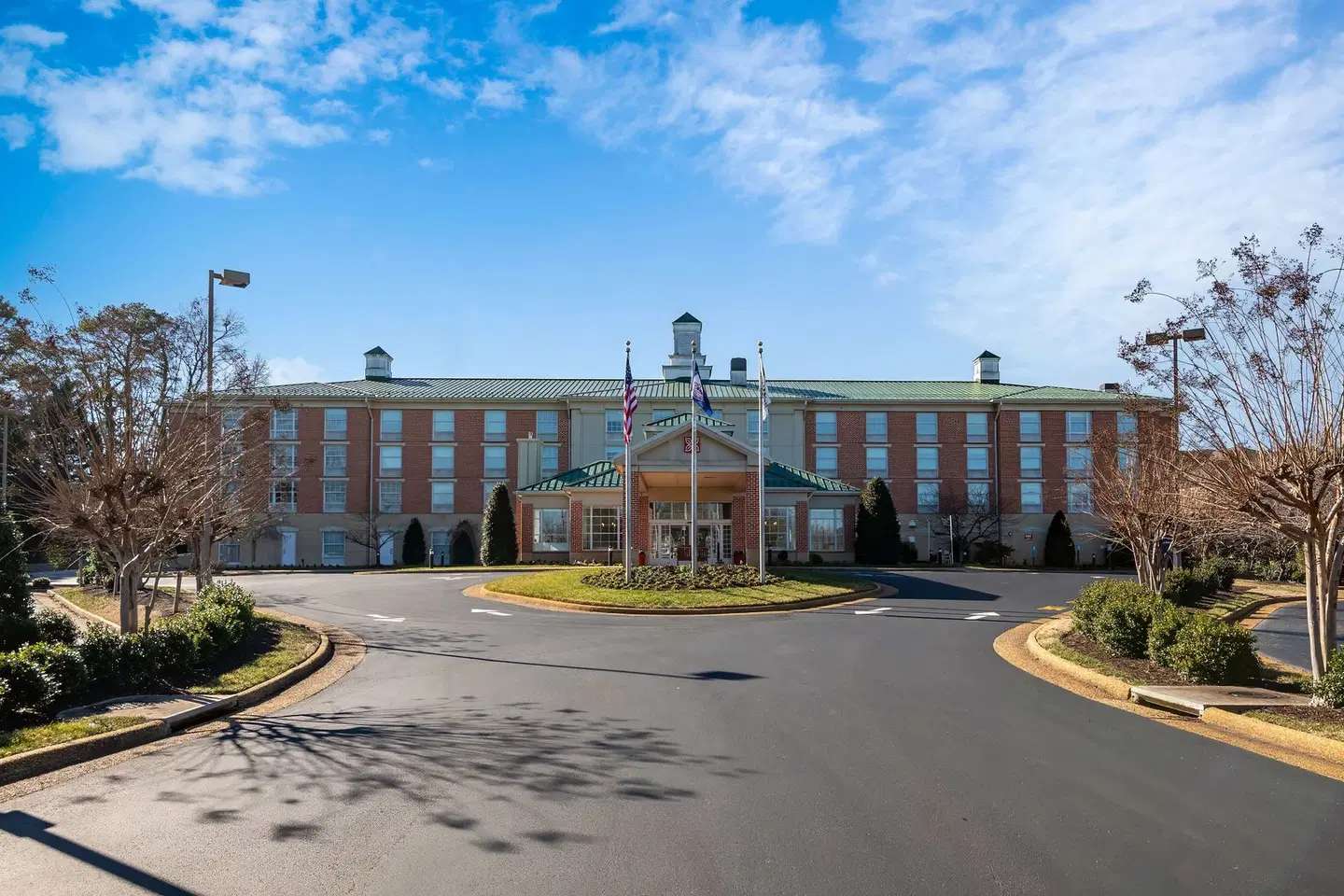 Hilton Garden Inn Williamsburg EXTERIOR
