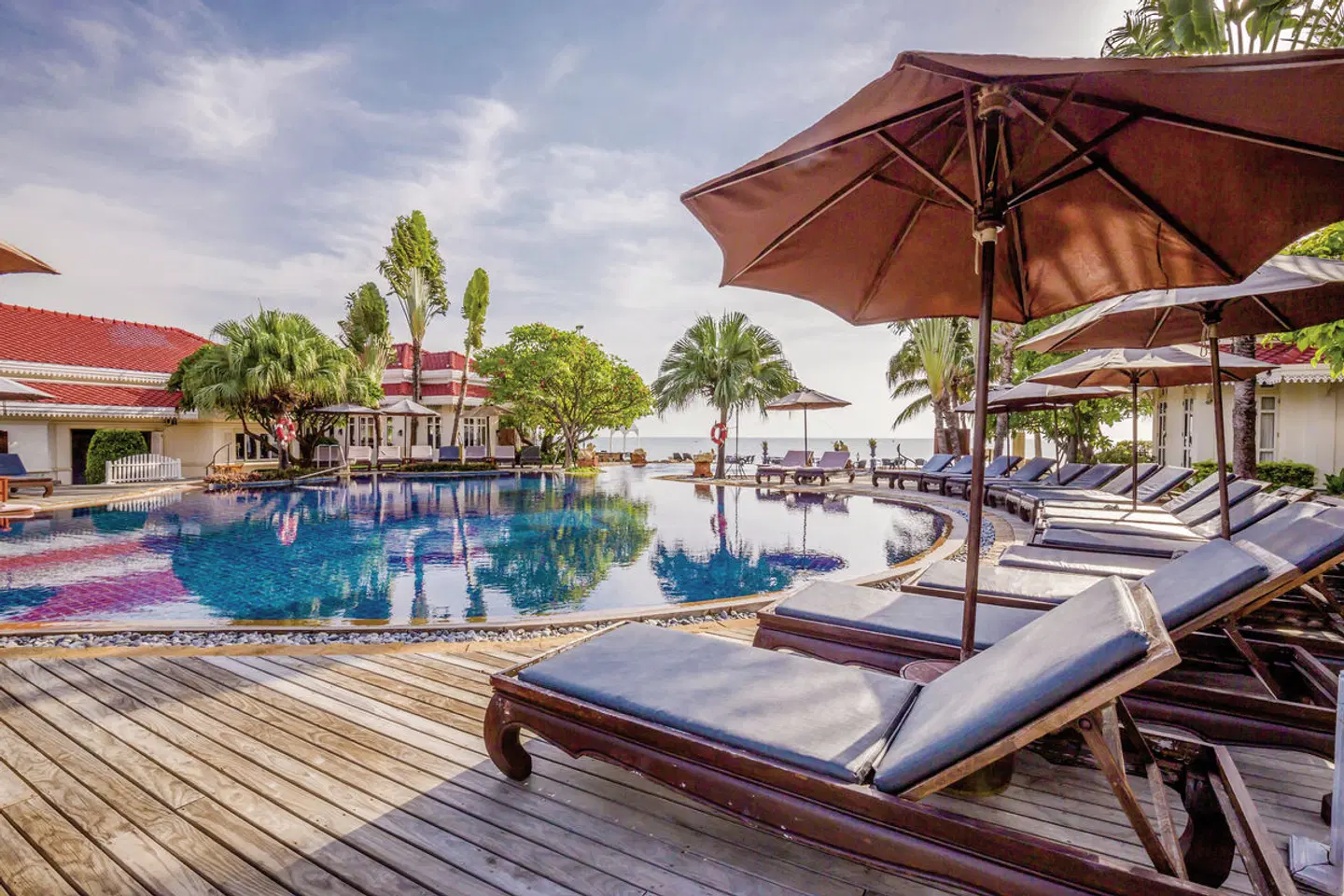 Wora Bura Hua Hin Resort & Spa OUTDOOR_POOL