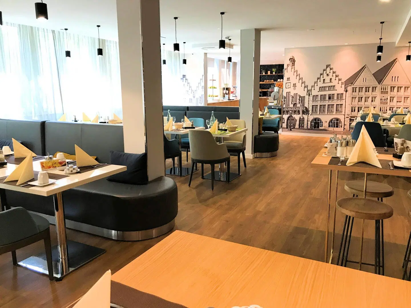 Mercure Kaiserhof Frankfurt City Center Bar