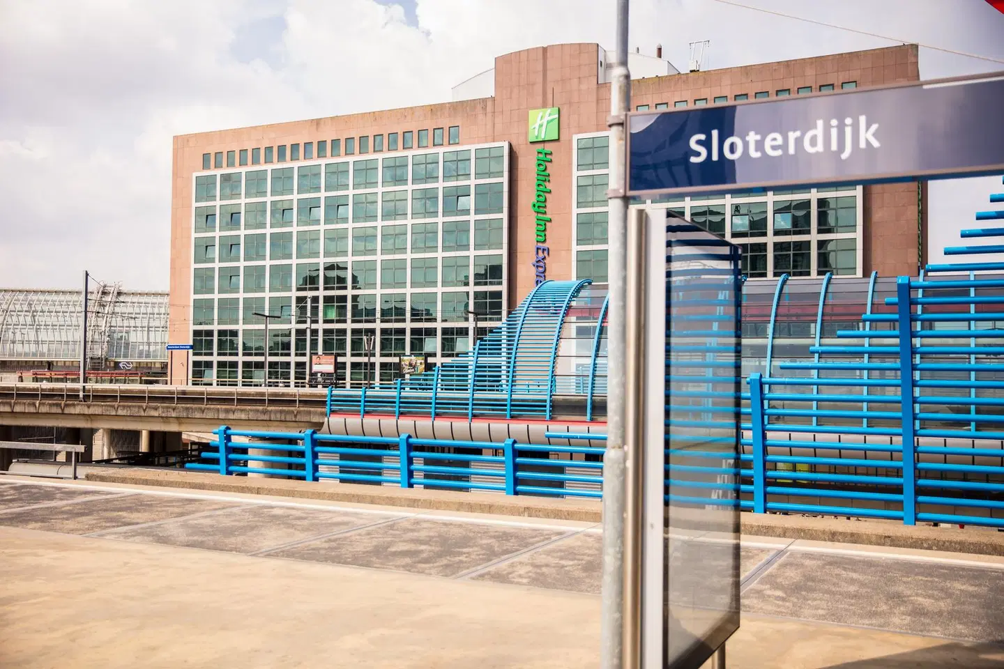 Holiday Inn Express Amsterdam - Sloterdijk Station by IHG EXTERIOR