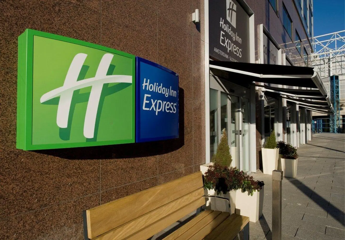 Holiday Inn Express Amsterdam - Sloterdijk Station by IHG EXTERIOR