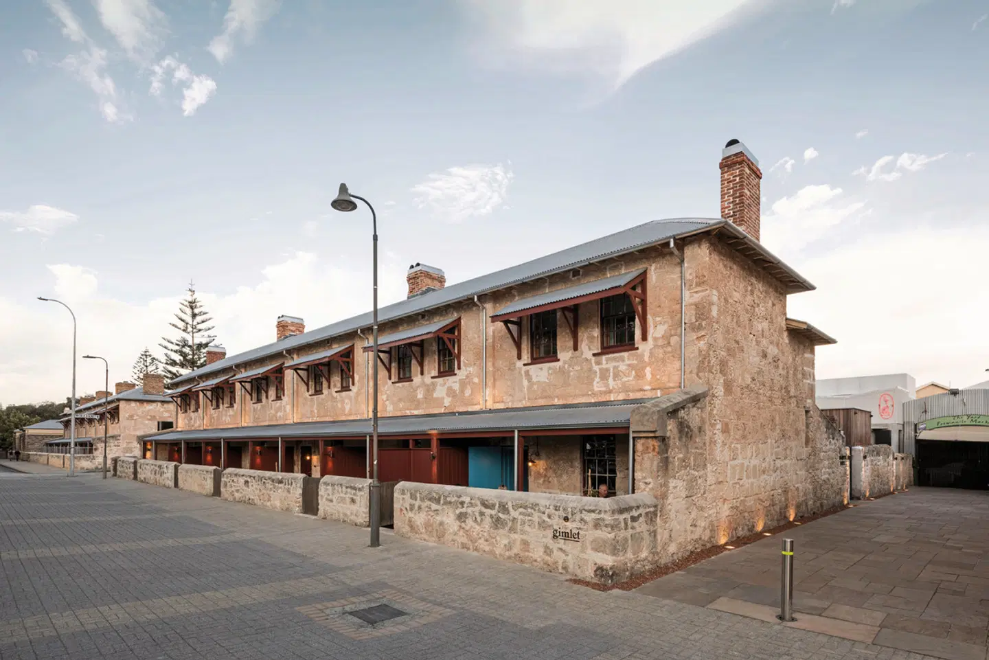 The Warders Hotel EXTERIOR