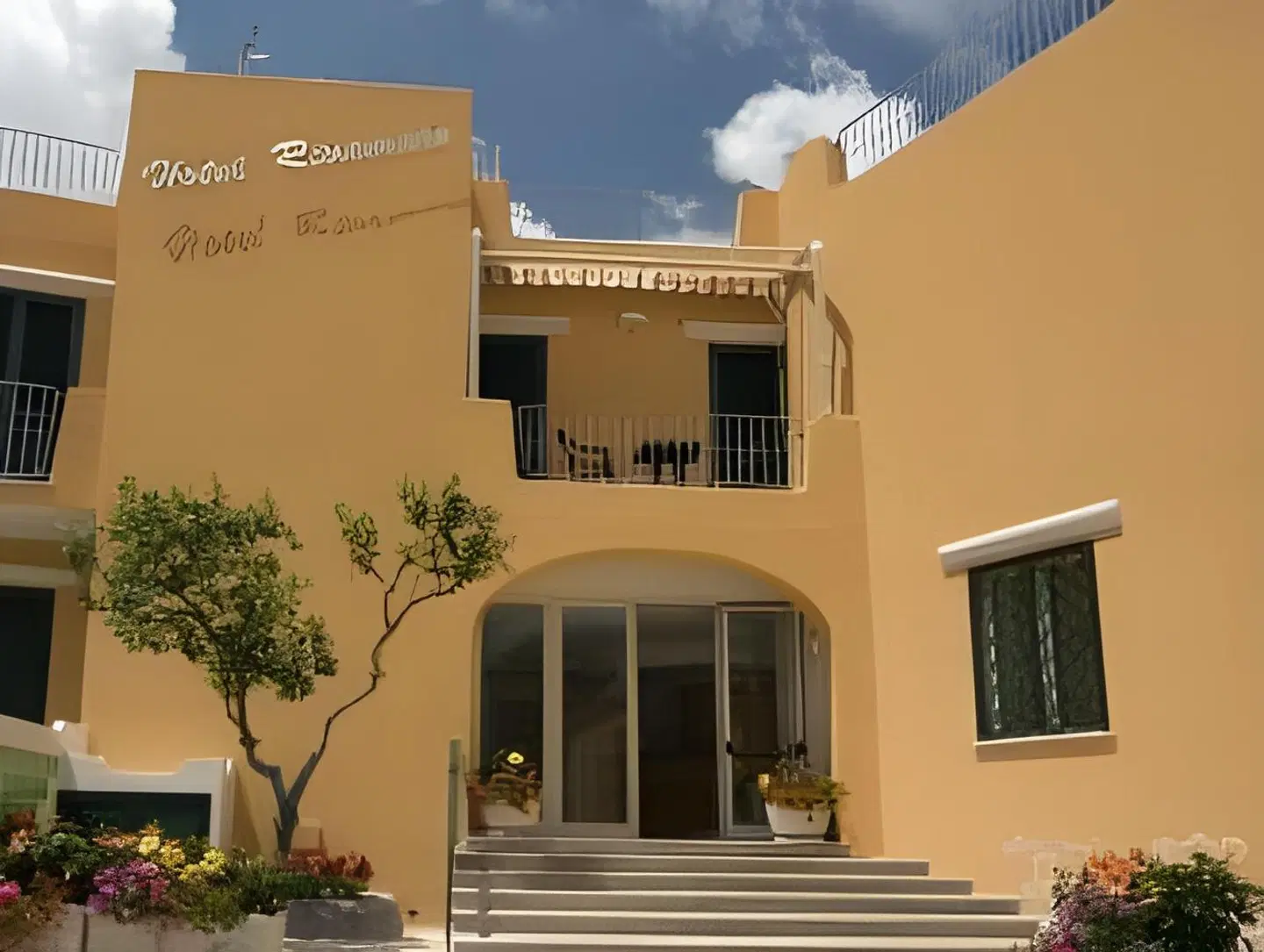 Rivamare EXTERIOR