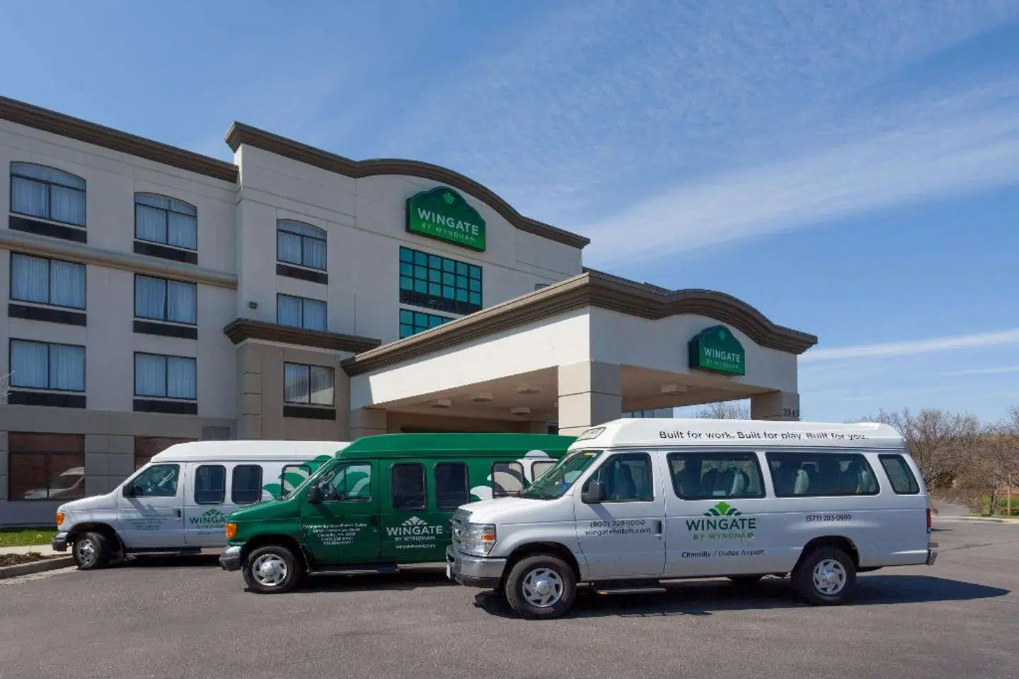 Wingate by Wyndham Chantilly / Dulles Airport EXTERIOR