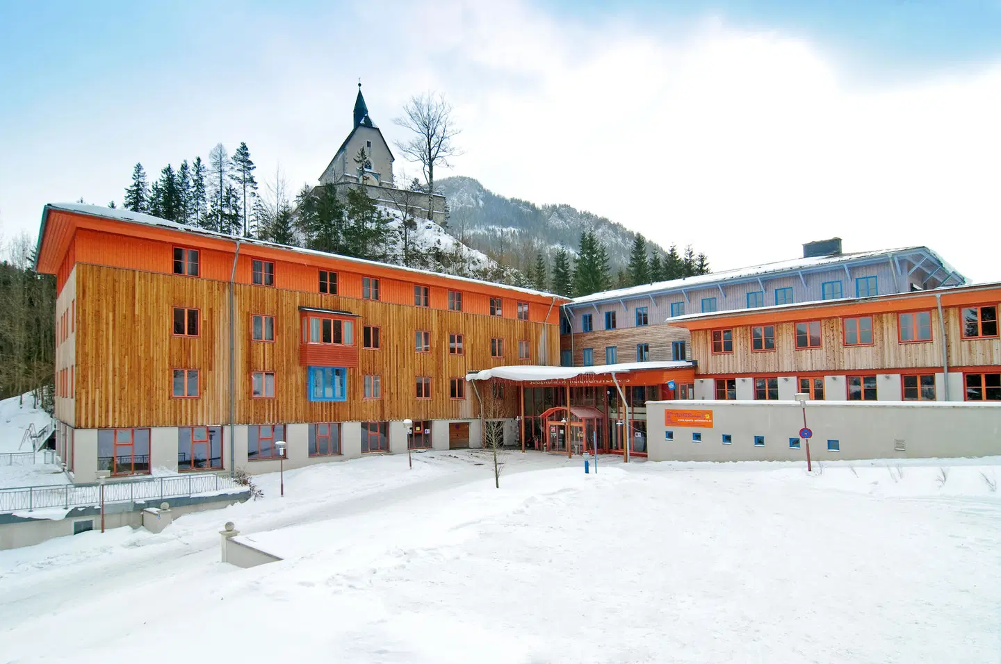 JUFA Hotel Mariazell EXTERIOR