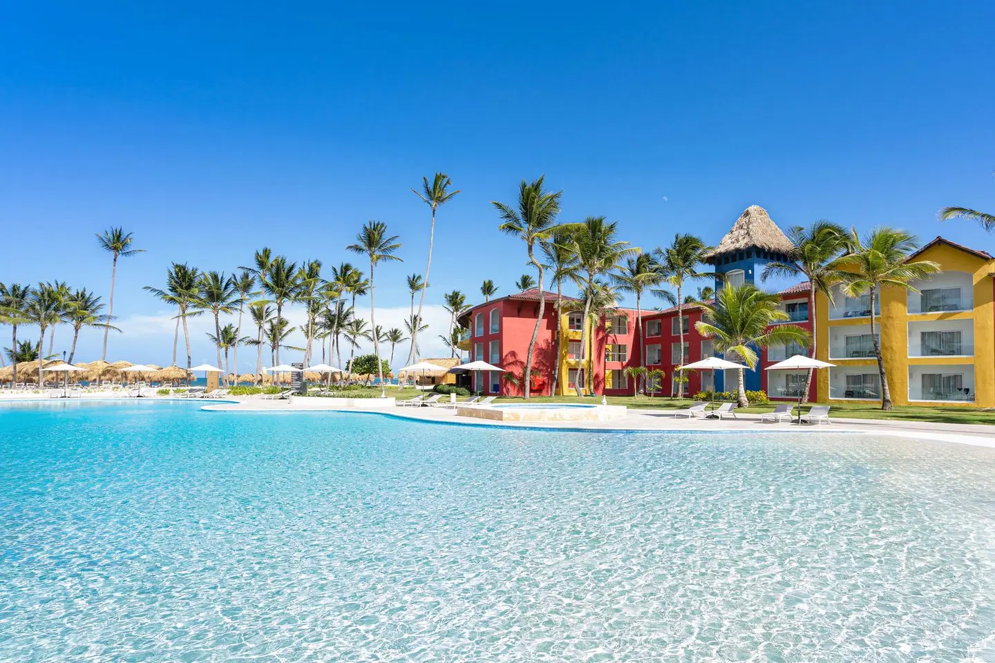 Tropical Deluxe Princess OUTDOOR_POOL