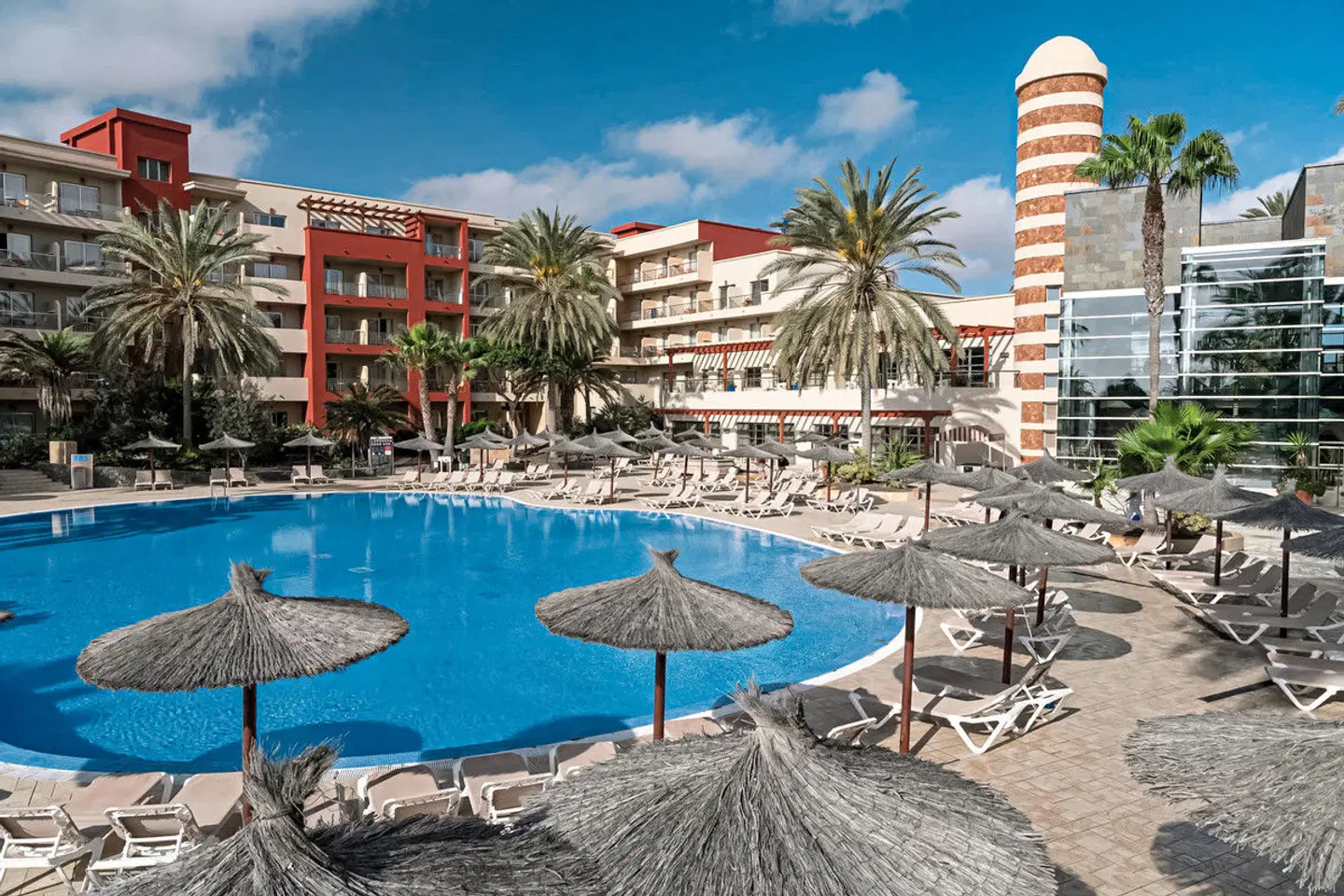 Elba Carlota Beach & Golf Resort OUTDOOR_POOL