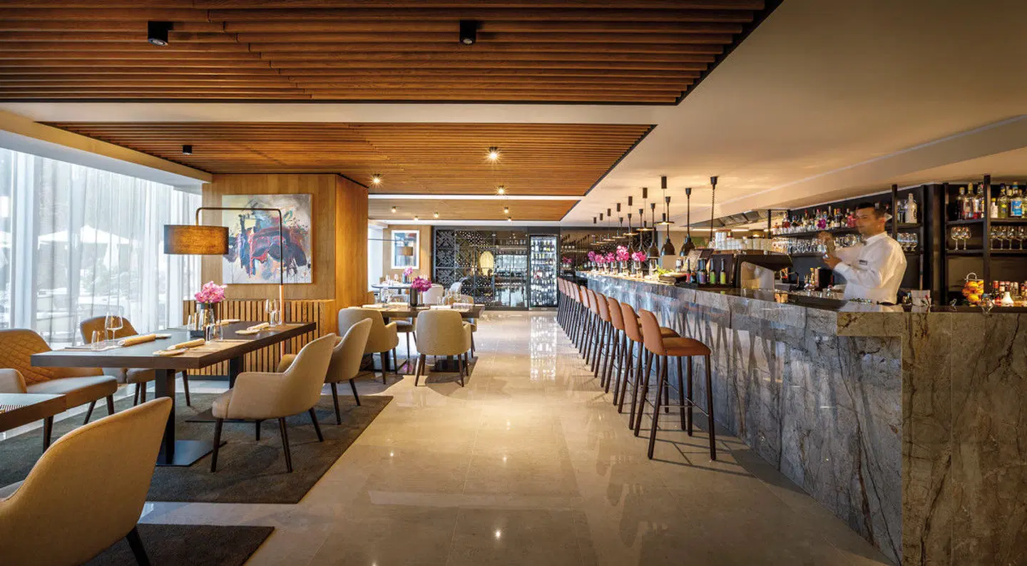 Ambasador BAR