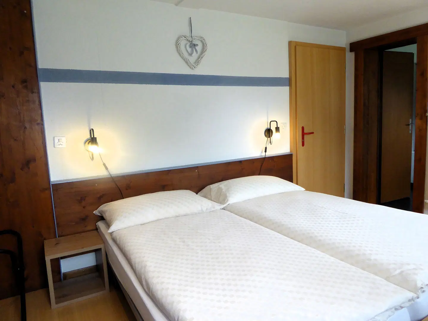 Primavera ROOM_EXAMPLE