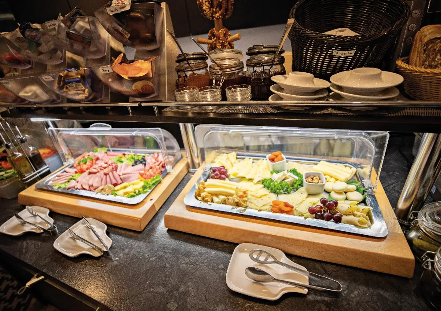 Skyline Restaurant