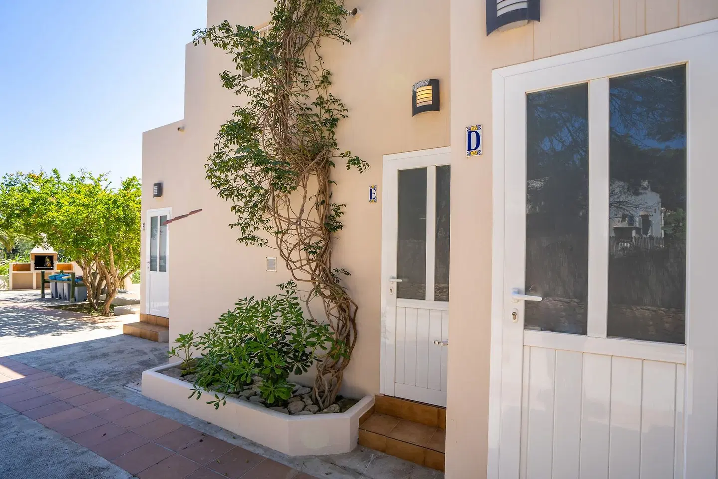 Marcelino EXTERIOR