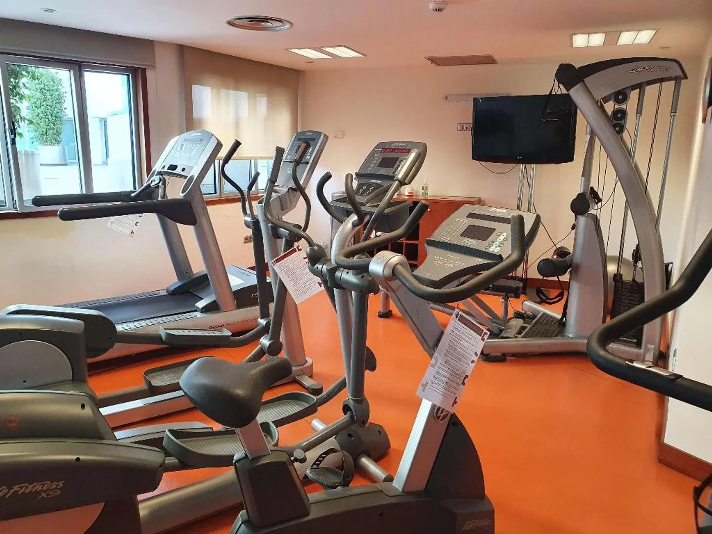 Port Azafata Valencia SPORTS_AND_LEISURE
