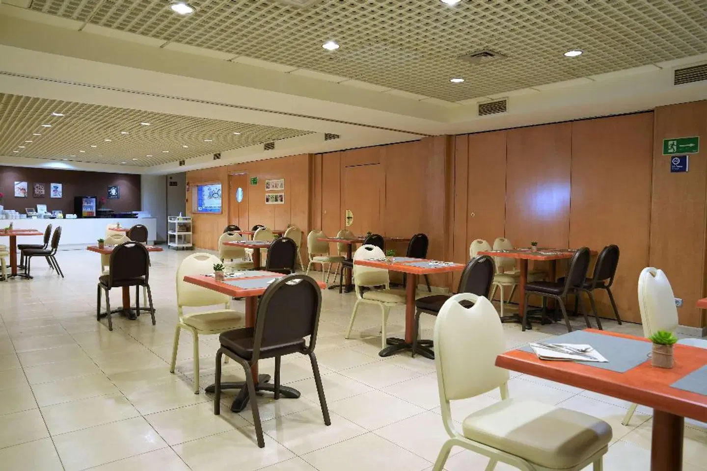 Port Azafata Valencia Restaurant