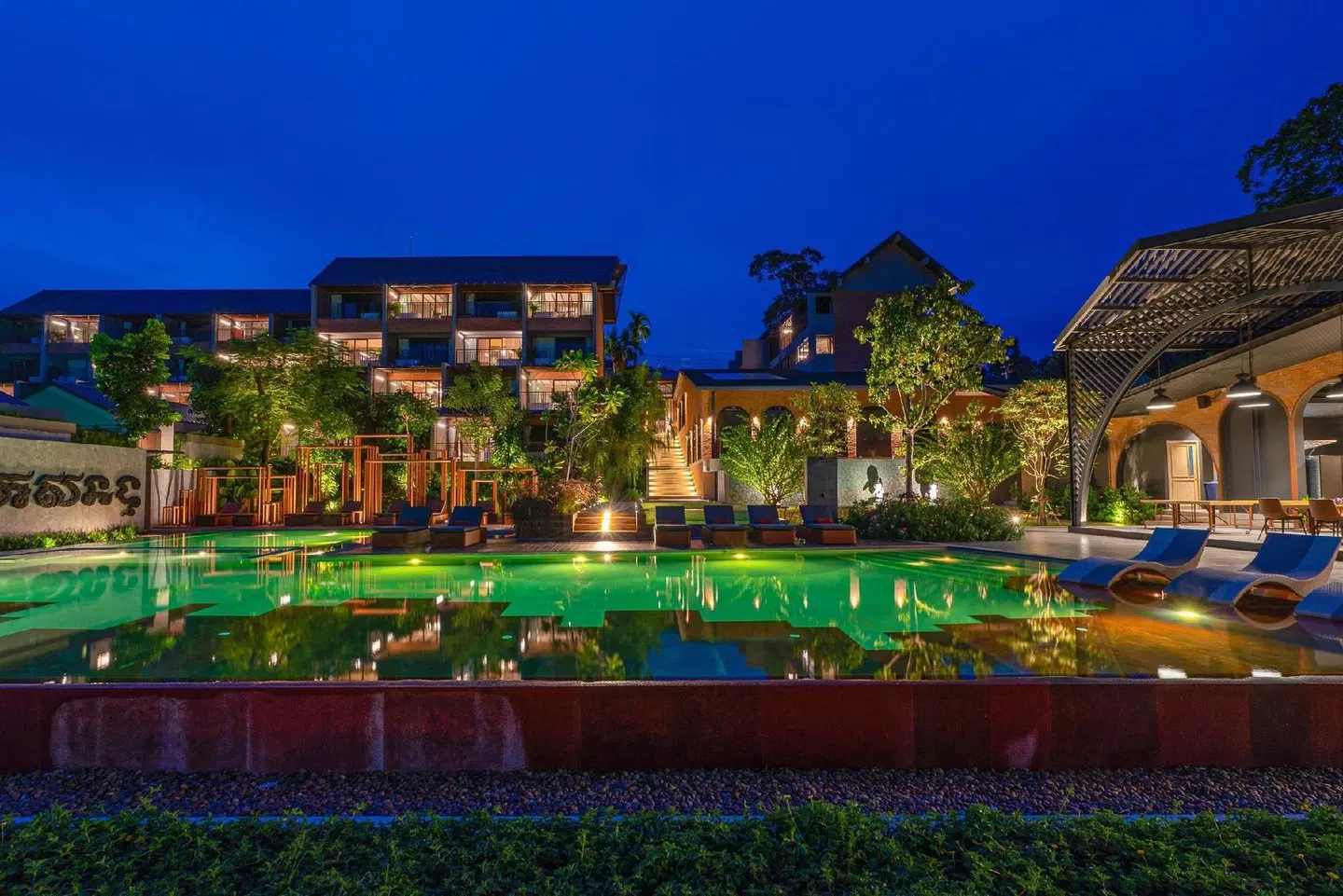 Thai Fight Hotel EXTERIOR