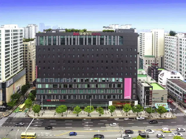 ibis Ambassador Suwon EXTERIOR