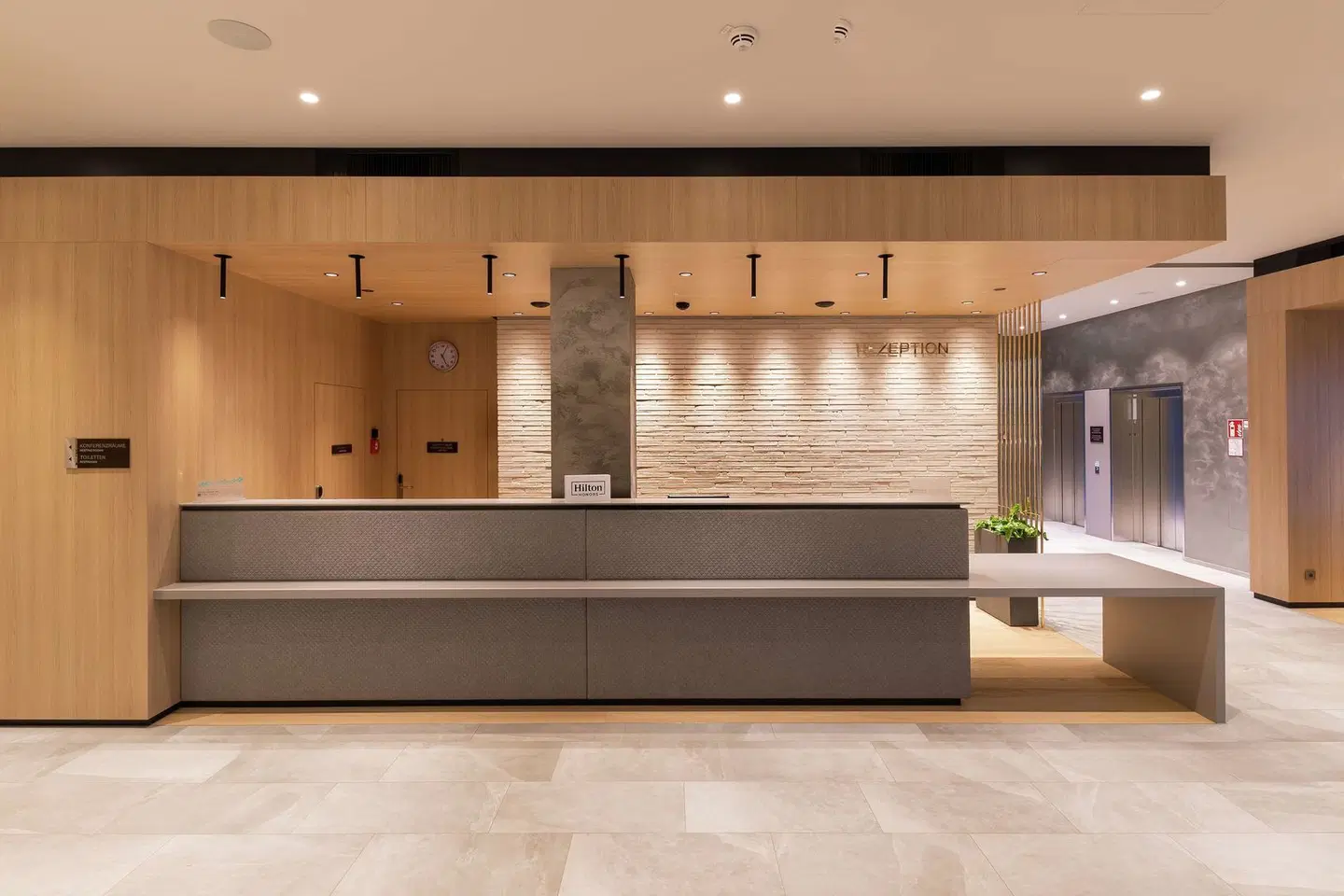 Hilton Garden Inn Wiener Neustadt LOUNGE_LOBBY