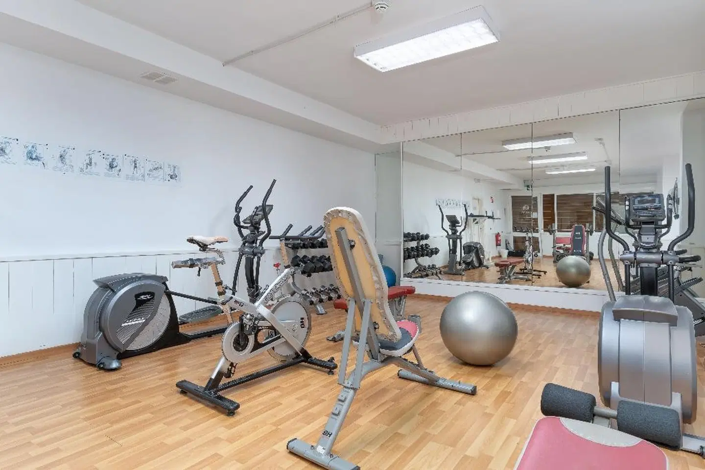 Hotel Arena Suite - Adults Only SPORTS_AND_LEISURE