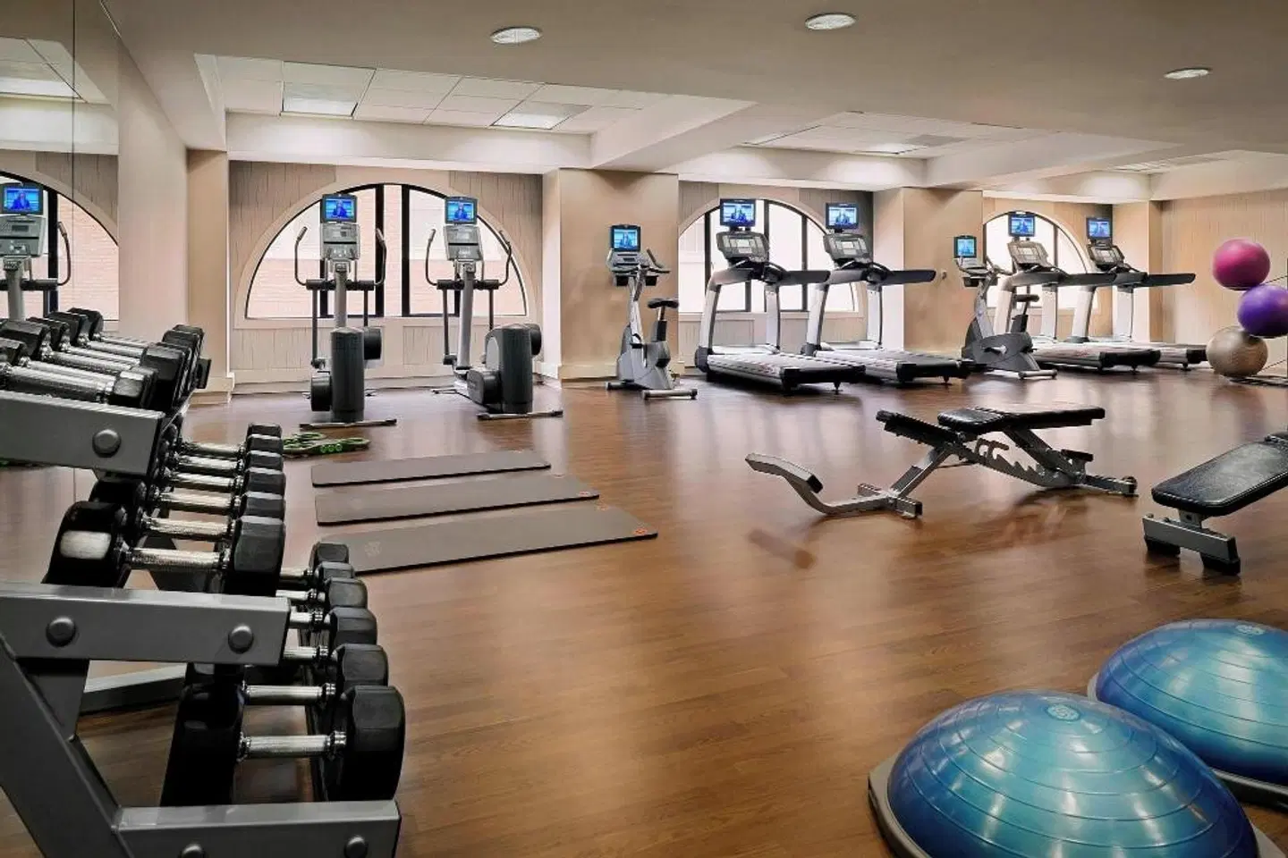 JW Marriott San Francisco Union Square SPORTS_AND_LEISURE