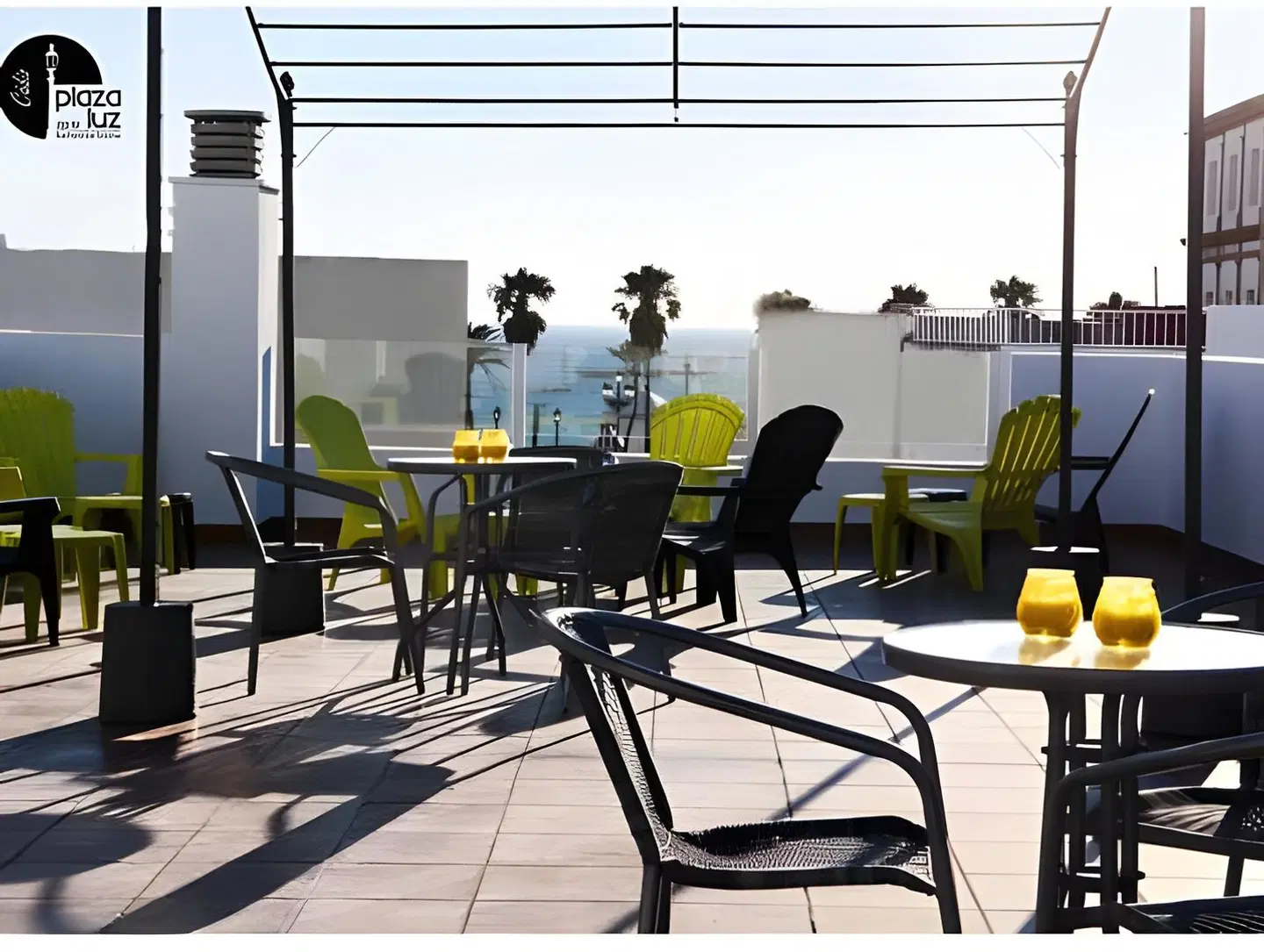 Apartamentos Plaza de la Luz Cádiz Terrasse