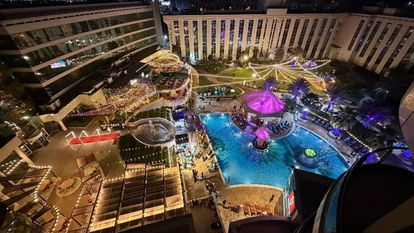 Millennium Airport Hotel Dubai Bar