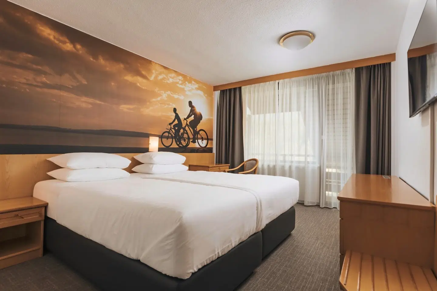 Kompas ROOM_EXAMPLE