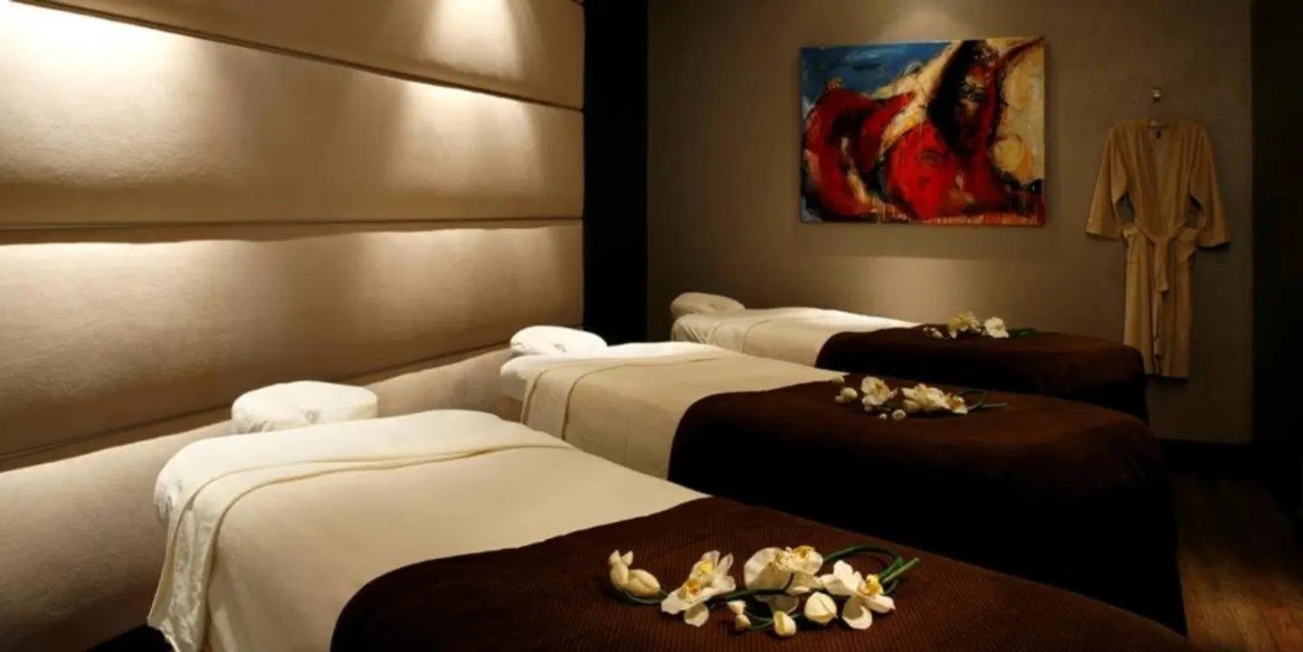 Le Crystal Montreal ROOM_EXAMPLE