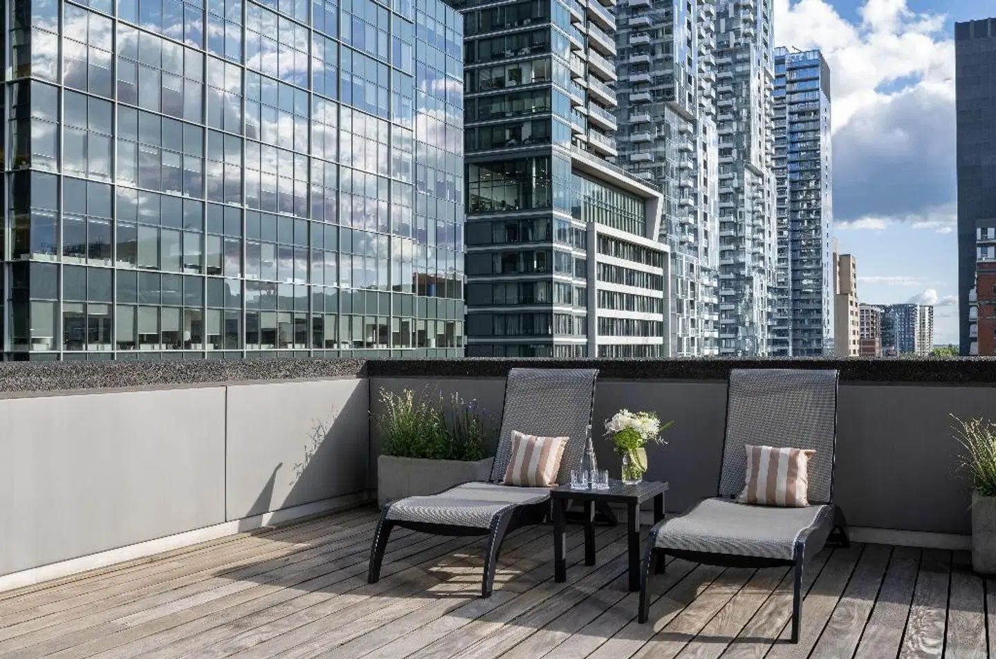 Le Crystal Montreal Terrasse