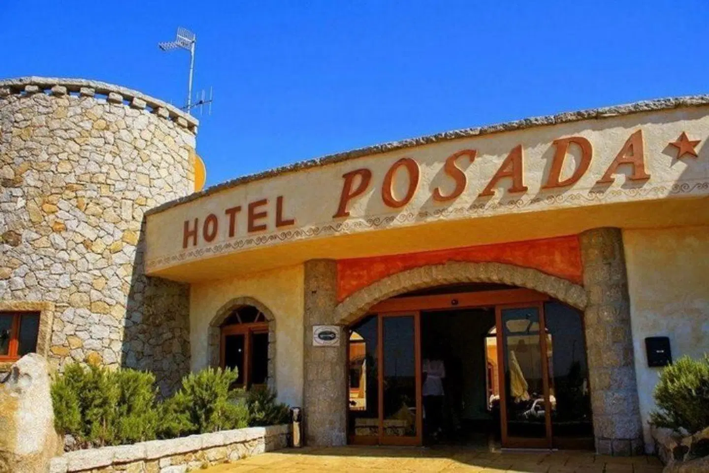 Club Esse Posada Beach Resort EXTERIOR