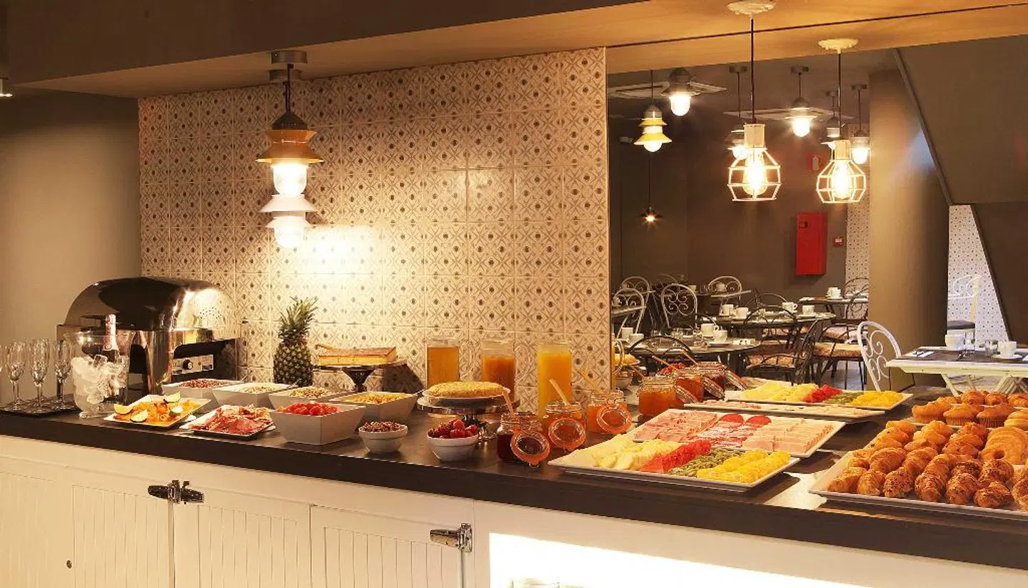 TWO Hotel Barcelona by Axel Restaurant