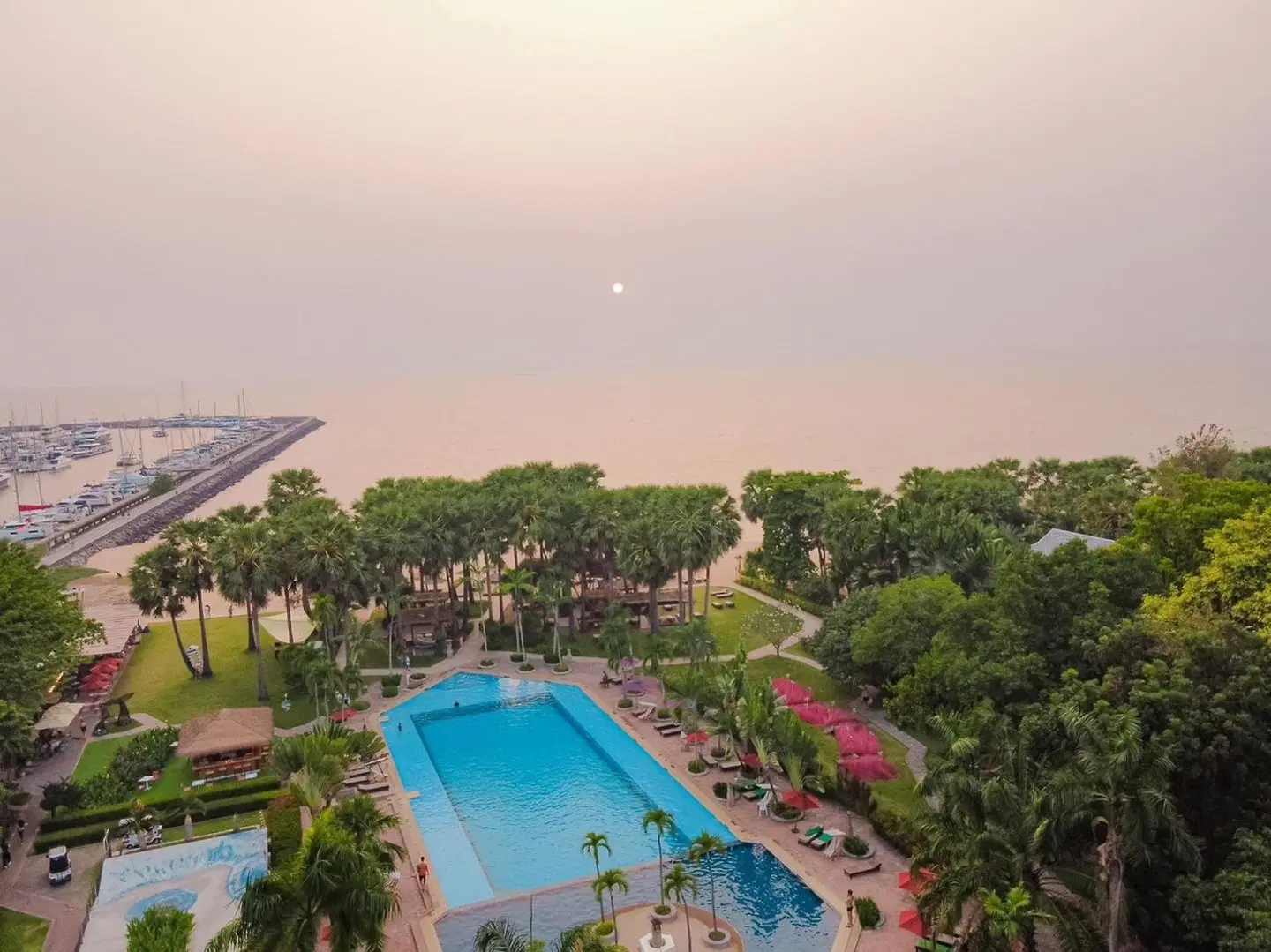 Botany Beach Resort OUTDOOR_POOL