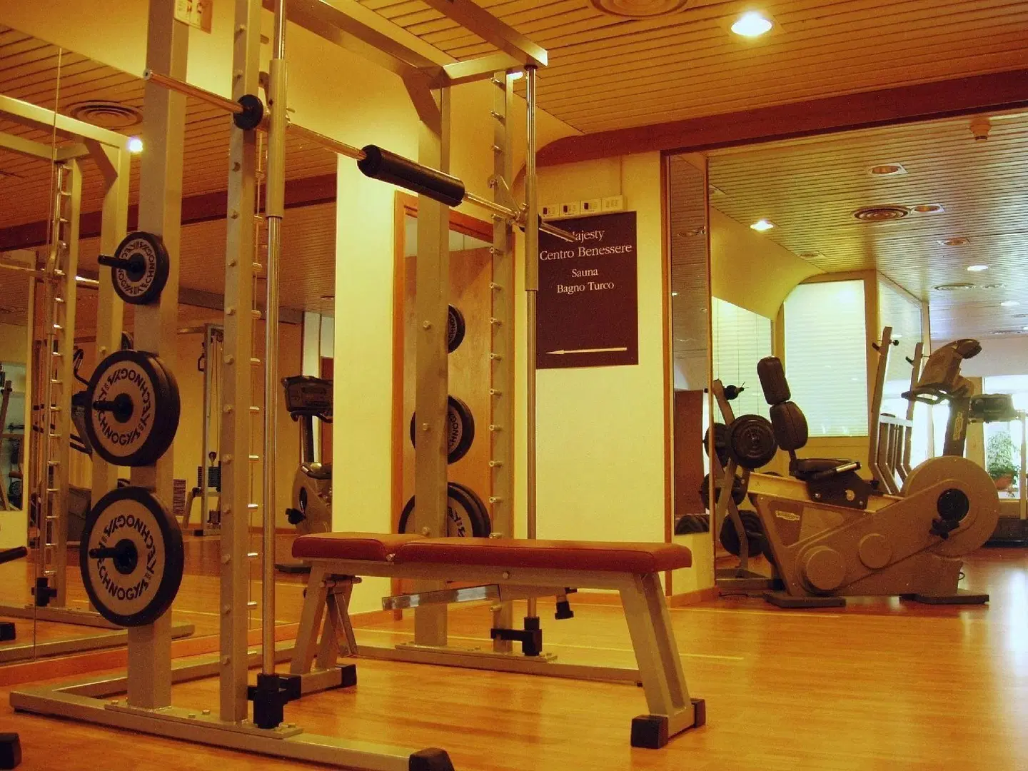 Majesty Bari SPORTS_AND_LEISURE