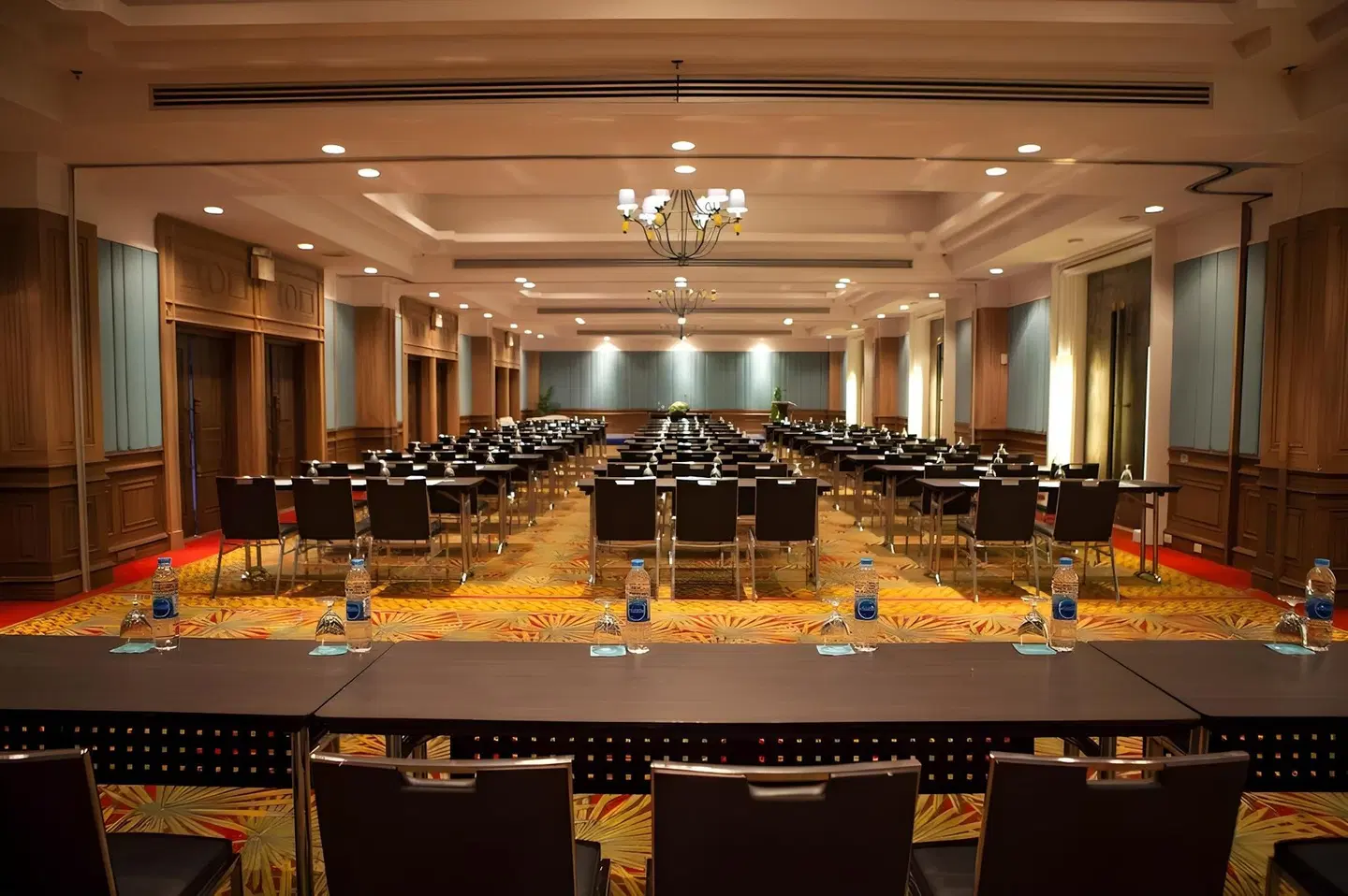 The Regent Cha Am Beach Resort Konferenz