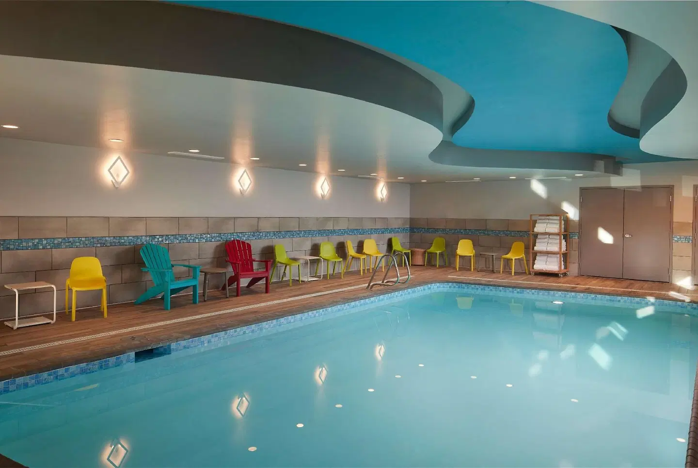 Home2 Suites by Hilton Bend Hallenbad