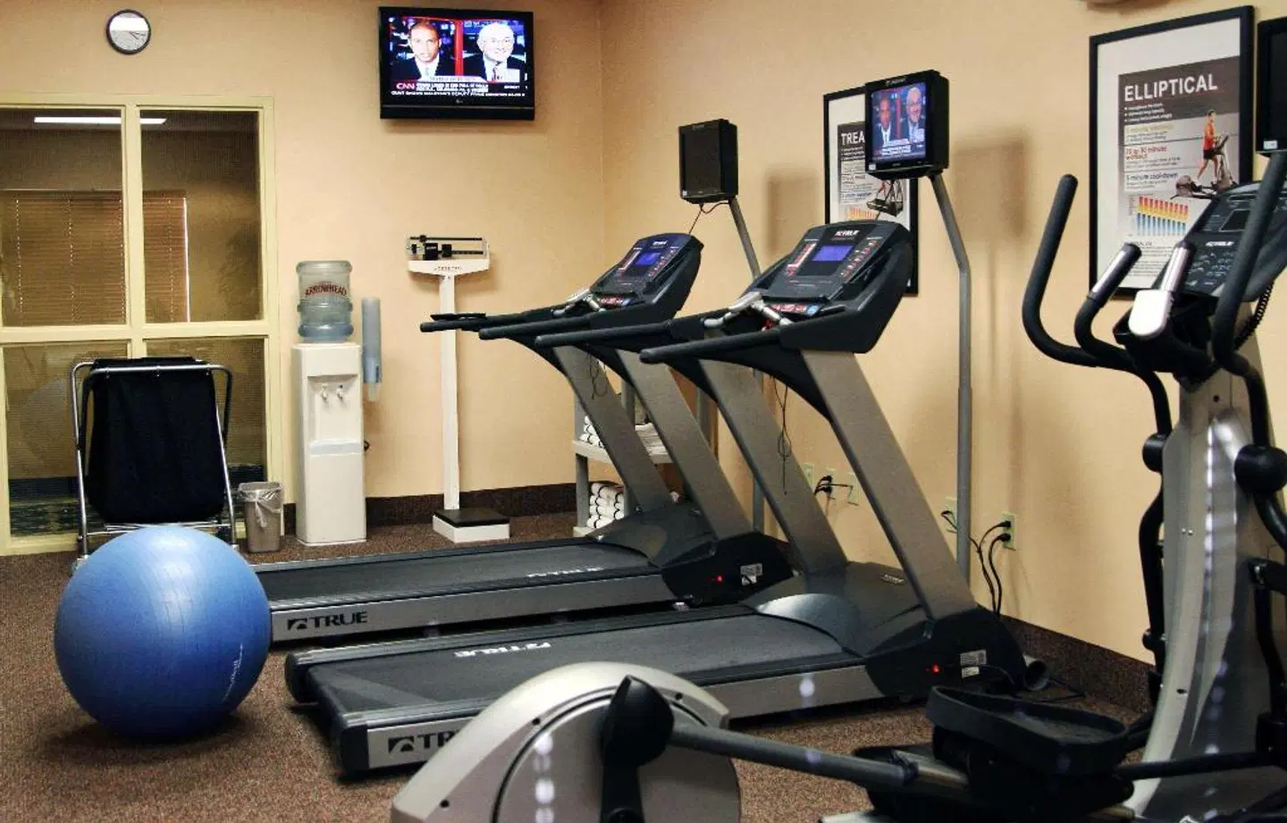 Hampton Inn & Suites Seal Beach SPORTS_AND_LEISURE