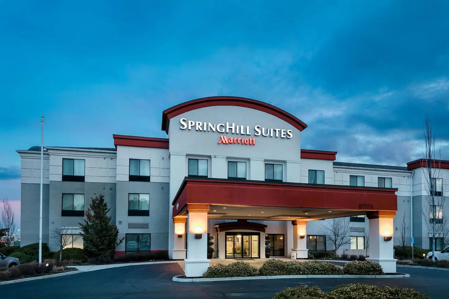 SpringHill Suites by Marriott Medford EXTERIOR